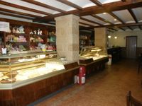 535981_375696715795897_1854077597_n